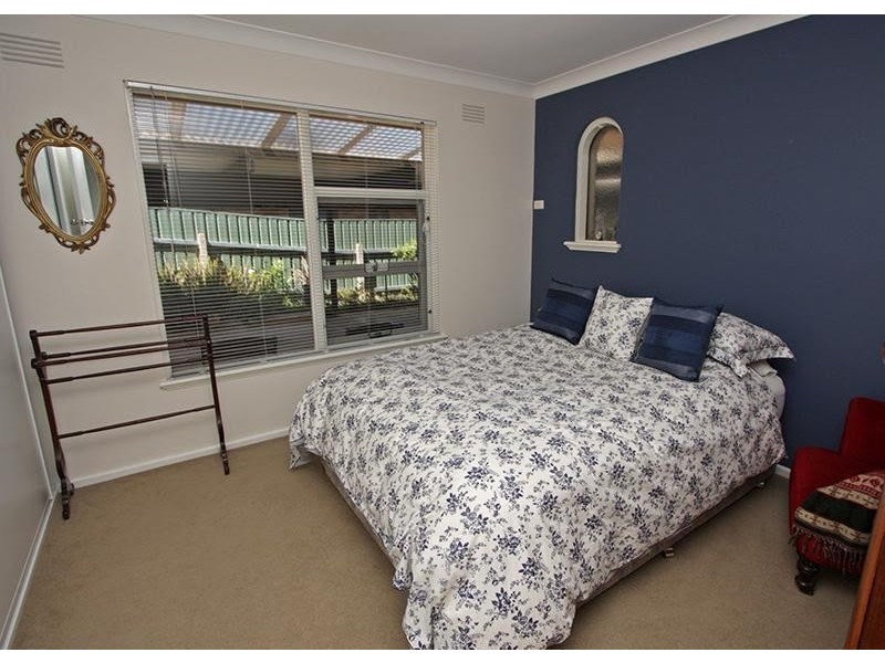 13 Malumba Crescent, Kooringal NSW 2650