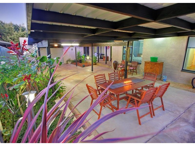 13 Malumba Crescent, Kooringal NSW 2650