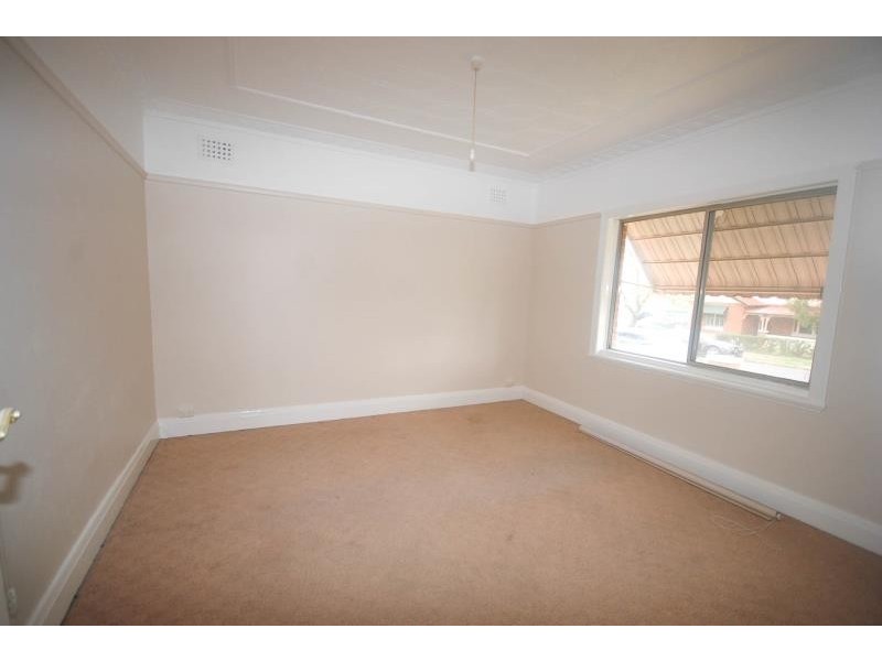 30 Gormly Avenue, Wagga Wagga NSW 2650