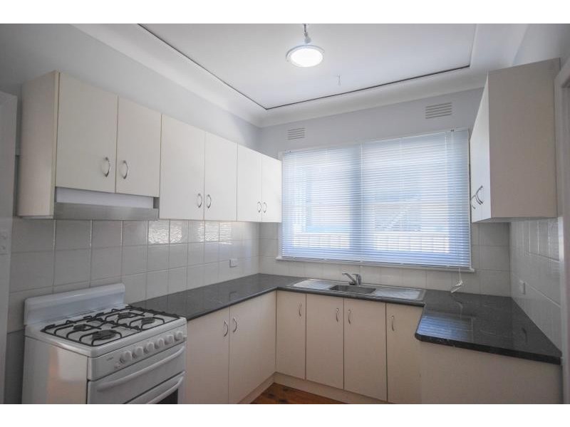 41 Lindsay Street, Turvey Park NSW 2650