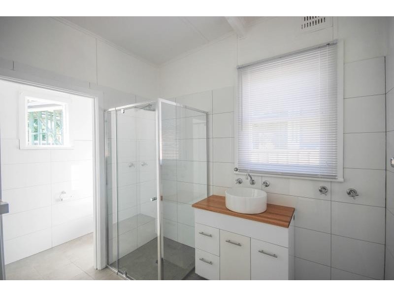 41 Lindsay Street, Turvey Park NSW 2650