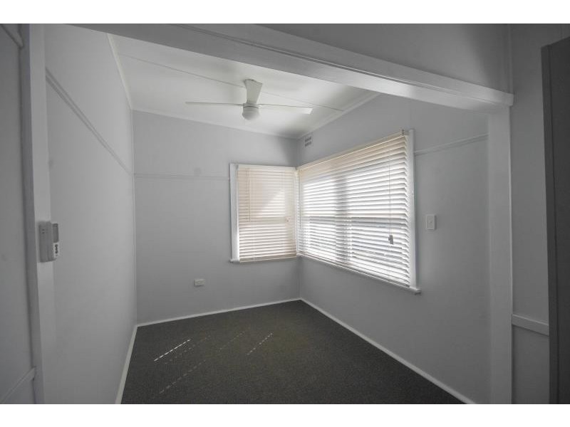 41 Lindsay Street, Turvey Park NSW 2650