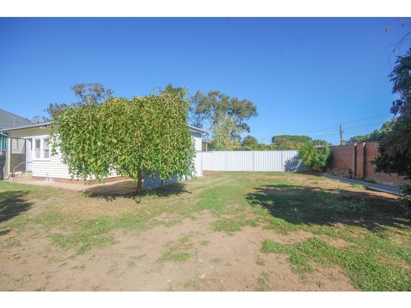 41 Lindsay Street, Turvey Park NSW 2650