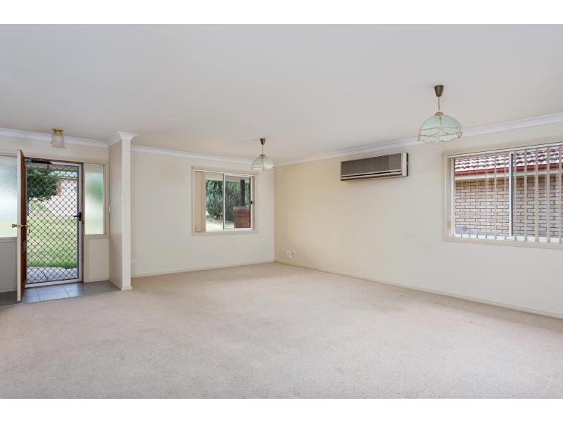 11 Nathan Place, Kooringal NSW 2650