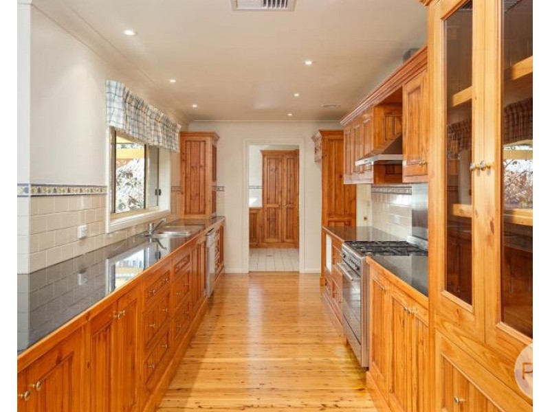 19 Cowan Place, Lloyd NSW 2650