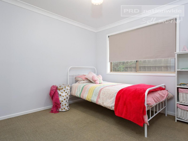 30 Langi Crescent, Glenfield Park NSW 2650
