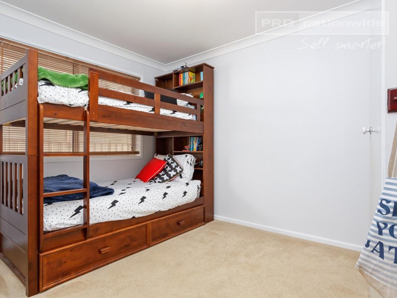30 Langi Crescent, Glenfield Park NSW 2650