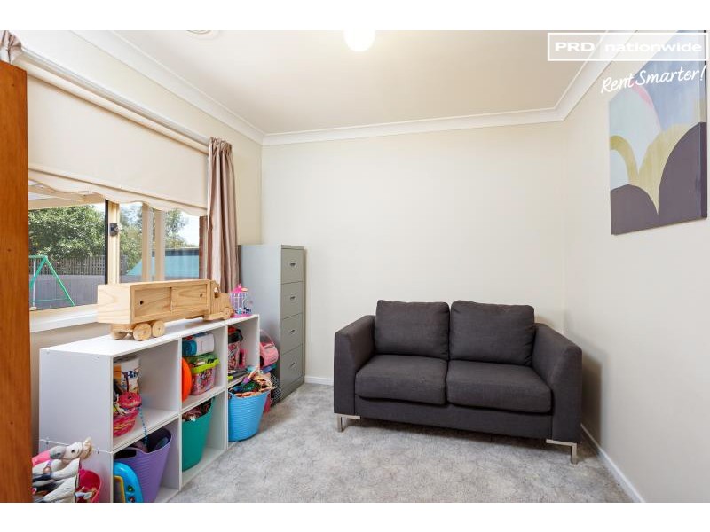 95 Dalman Parkway, Glenfield Park NSW 2650