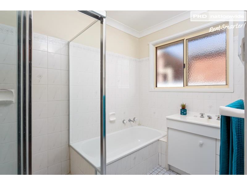 95 Dalman Parkway, Glenfield Park NSW 2650