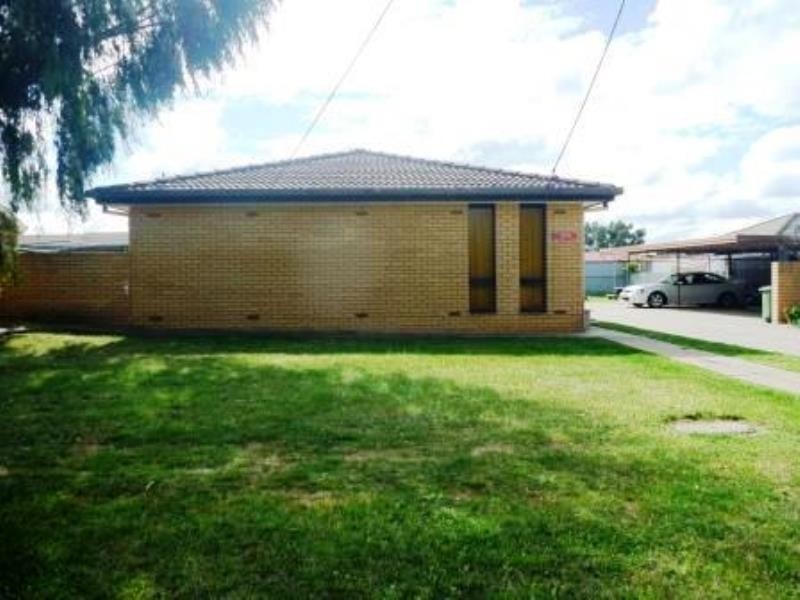 2/15 Bulolo Street, Ashmont NSW 2650