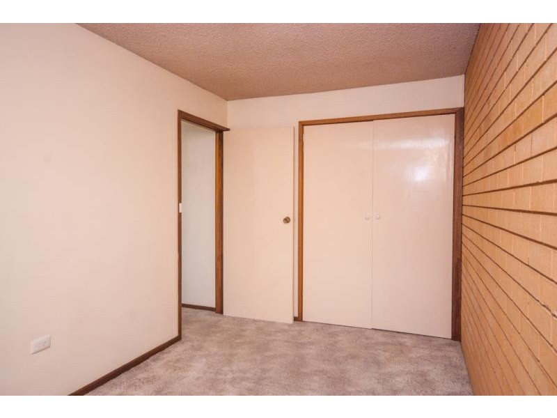 2/15 Bulolo Street, Ashmont NSW 2650