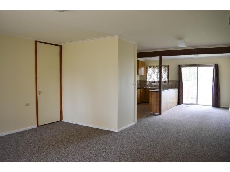 32 Menzies Avenue, Wagga Wagga NSW 2650