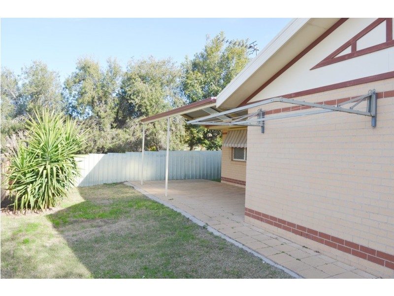 40 Girraween Mews, Glenfield Park NSW 2650