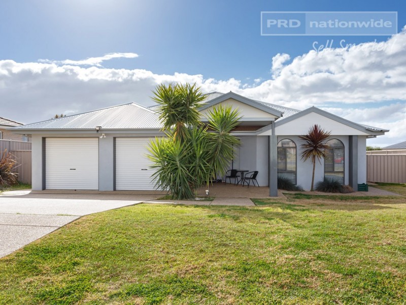 28 Deakin Avenue, Lloyd NSW 2650