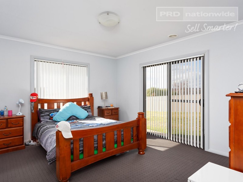 28 Deakin Avenue, Lloyd NSW 2650