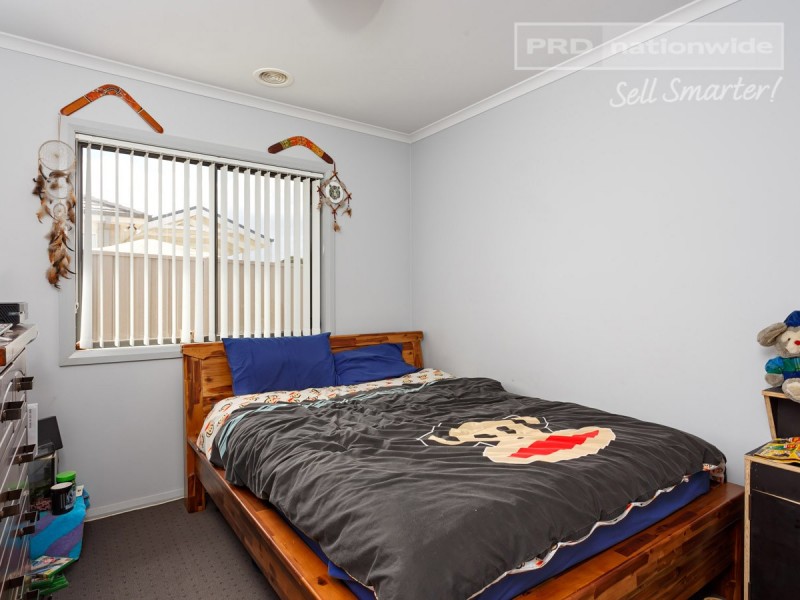 28 Deakin Avenue, Lloyd NSW 2650