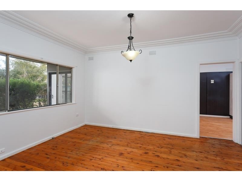 6 Montgomery Street, Ashmont NSW 2650