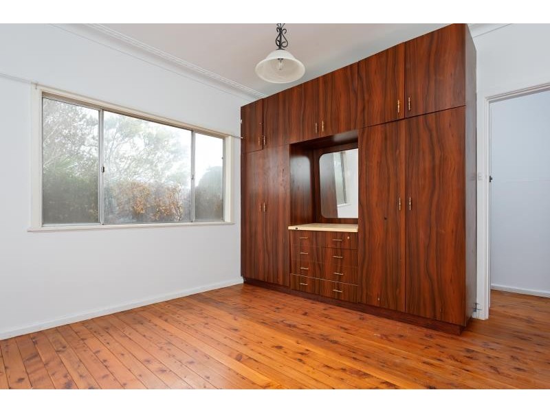 6 Montgomery Street, Ashmont NSW 2650