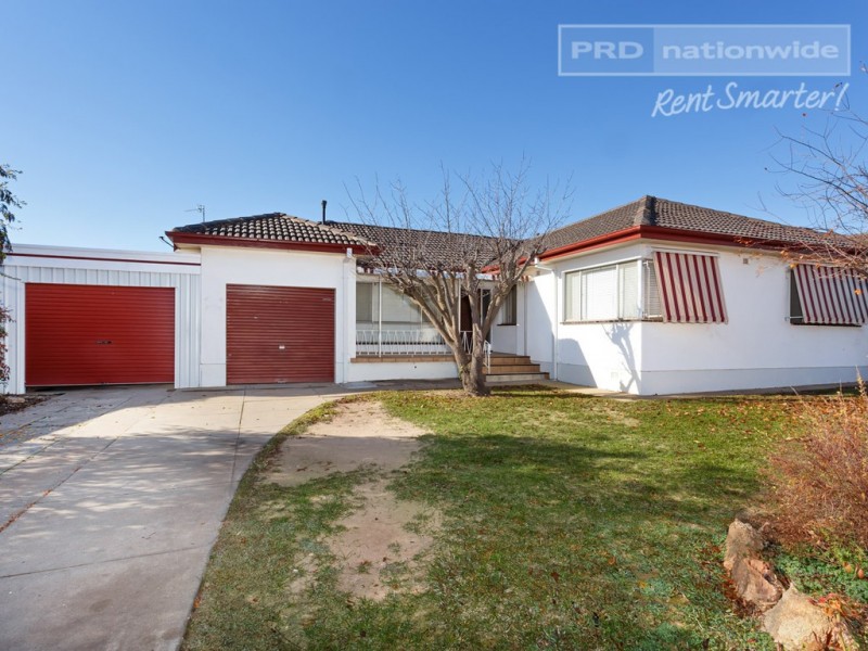 19 Martin Street, Tolland NSW 2650