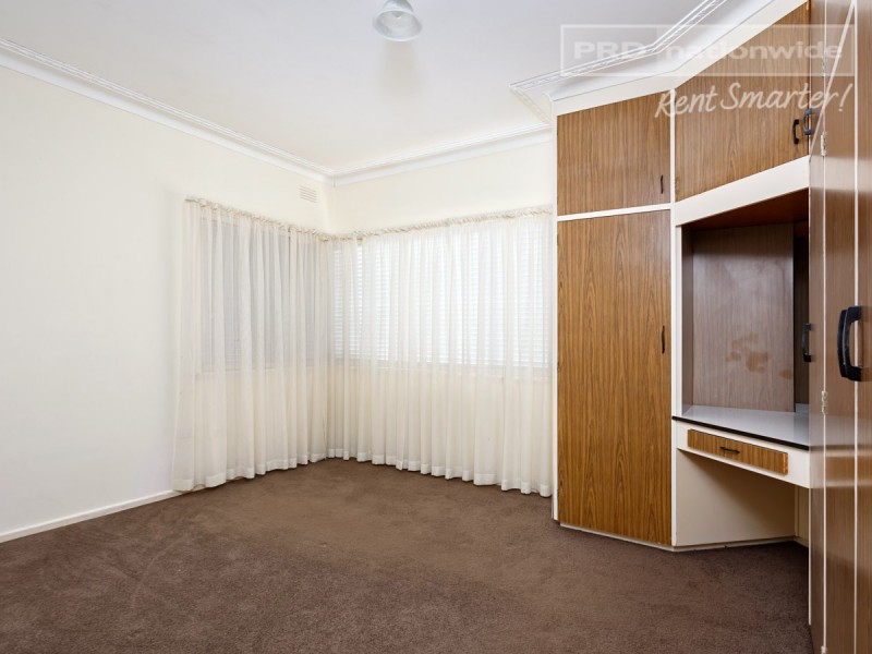 19 Martin Street, Tolland NSW 2650