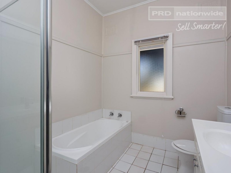 182 Ashmont Avenue, Ashmont NSW 2650