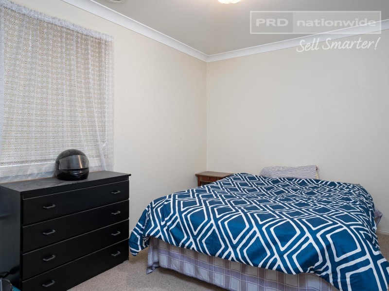 2/396 Lake Albert Road, Lake Albert NSW 2650