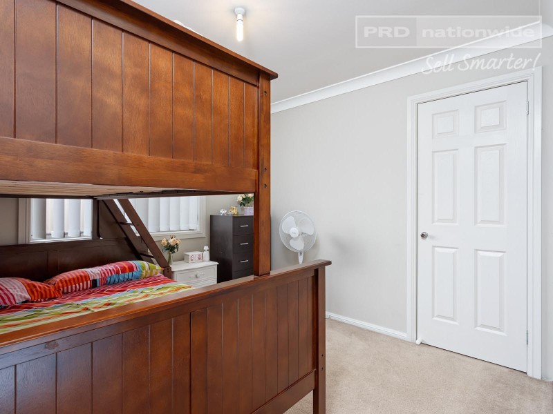 4/10 Kimberley Drive, Tatton NSW 2650