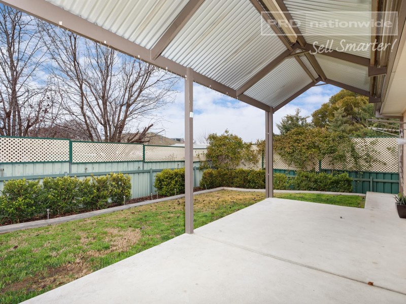 4/10 Kimberley Drive, Tatton NSW 2650