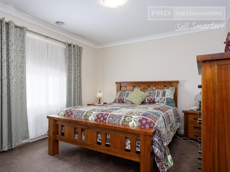 22 Marylands Way, Bourkelands NSW 2650
