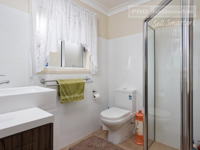 22 Marylands Way, Bourkelands NSW 2650