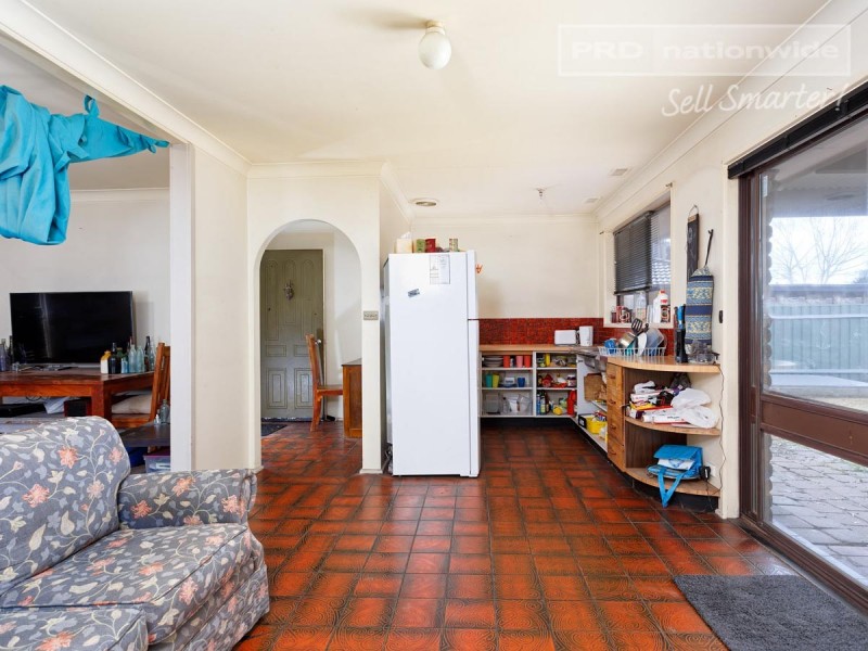 36 Maple Road, Lake Albert NSW 2650