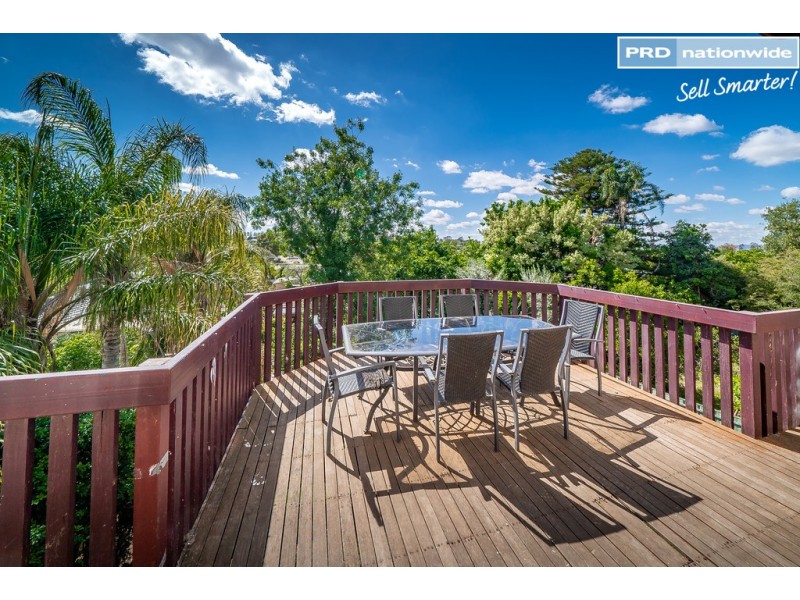 55 Warrawong Street, Kooringal NSW 2650