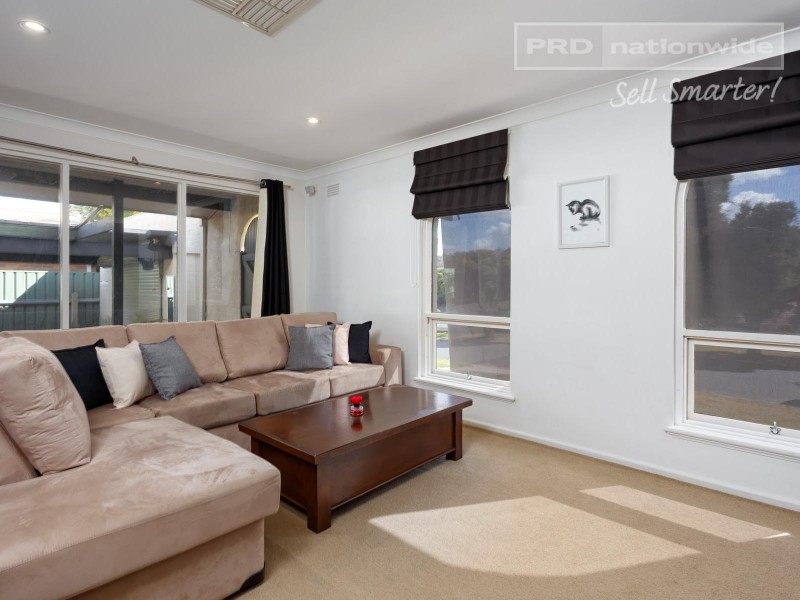 13 Malumba Crescent, Kooringal NSW 2650