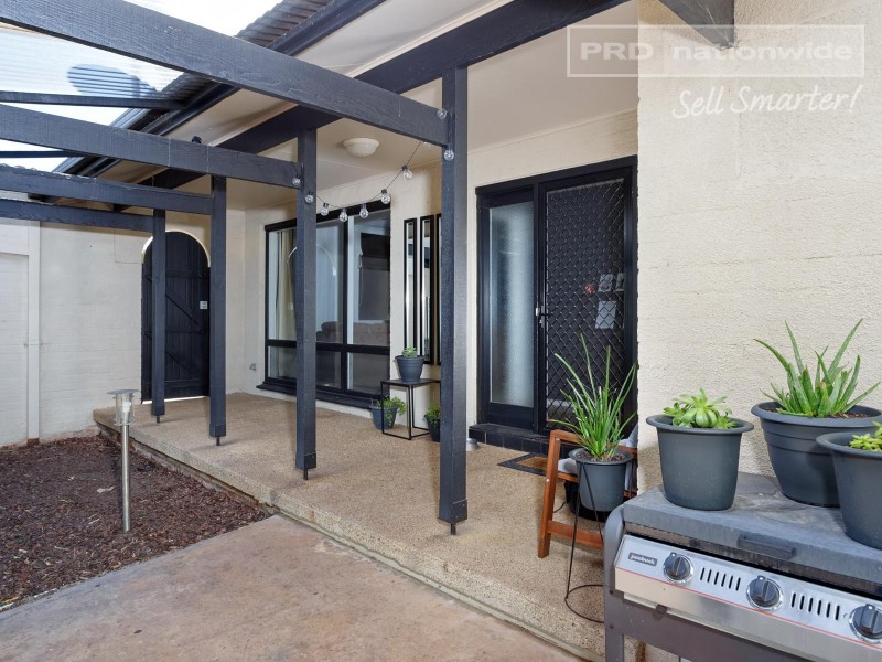 13 Malumba Crescent, Kooringal NSW 2650