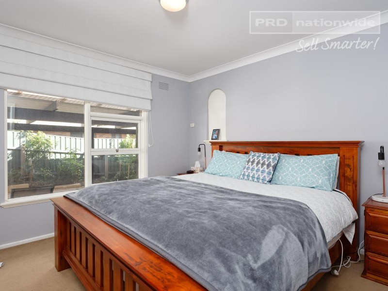 13 Malumba Crescent, Kooringal NSW 2650