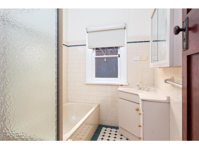 65 Brookong Avenue, Wagga Wagga NSW 2650