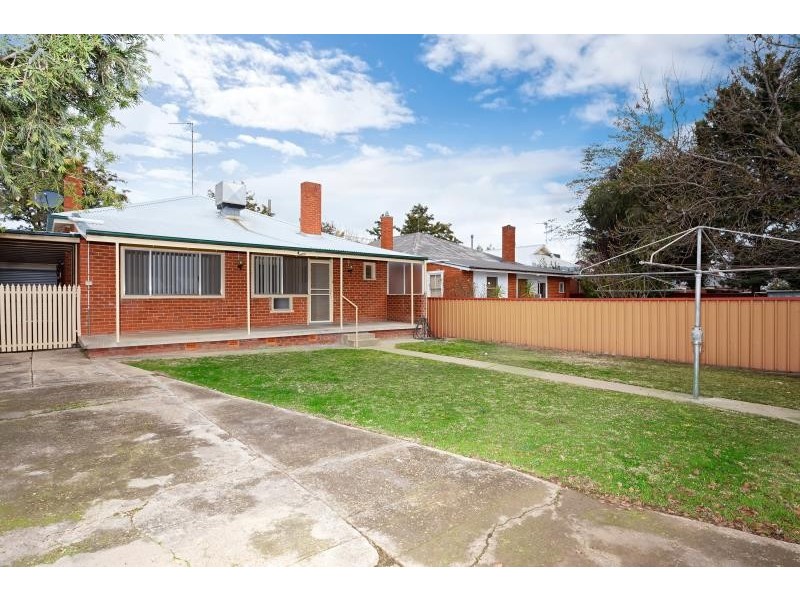 65 Brookong Avenue, Wagga Wagga NSW 2650