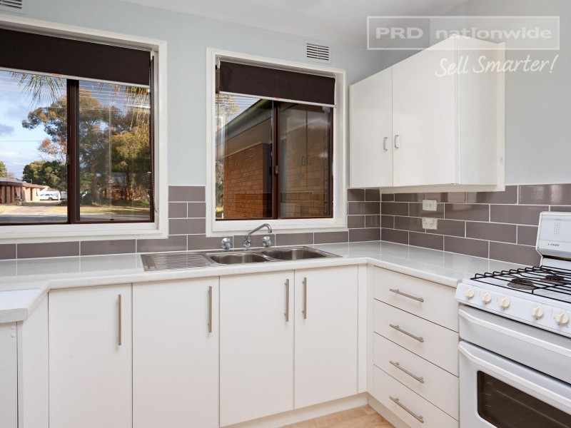 277 Fernleigh Road, Ashmont NSW 2650