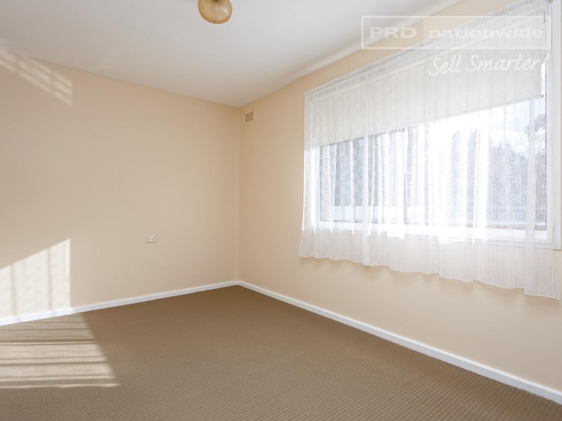 277 Fernleigh Road, Ashmont NSW 2650