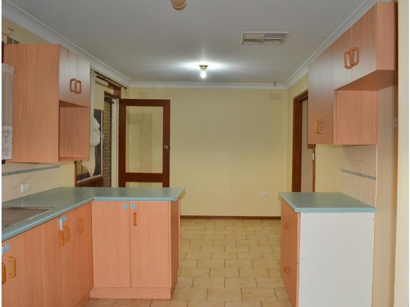 13 Carmody Street, Kooringal NSW 2650