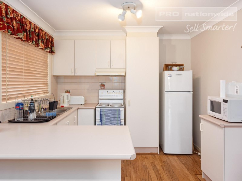 1 Girraween Mews, Glenfield Park NSW 2650