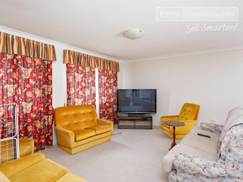 1 Girraween Mews, Glenfield Park NSW 2650