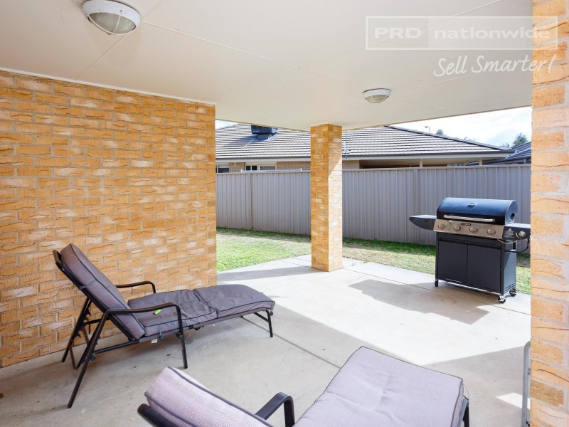 50 Mima Street, Glenfield Park NSW 2650