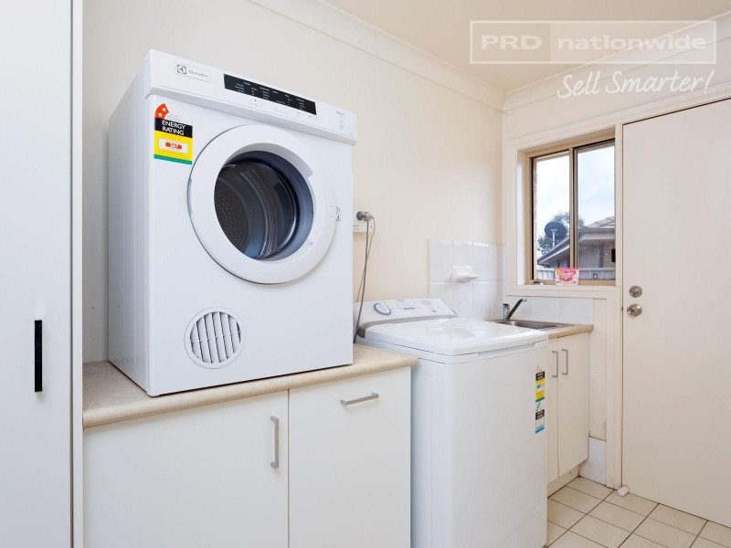 50 Mima Street, Glenfield Park NSW 2650