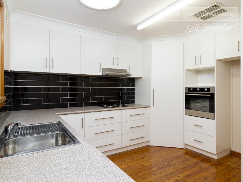 21 Willow Street, Kooringal NSW 2650