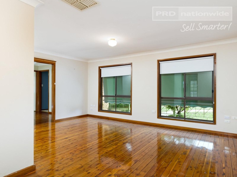 21 Willow Street, Kooringal NSW 2650