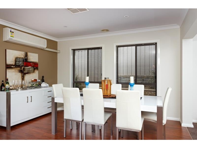 2 Fisher Place, Lloyd NSW 2650