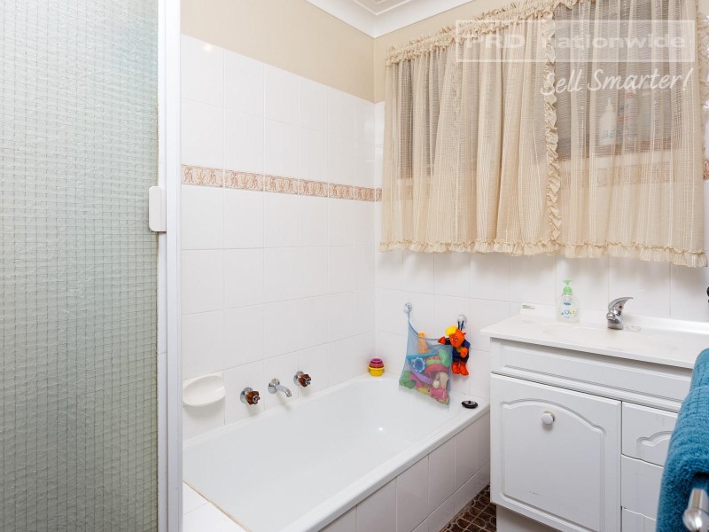 194 Ashmont Avenue, Ashmont NSW 2650