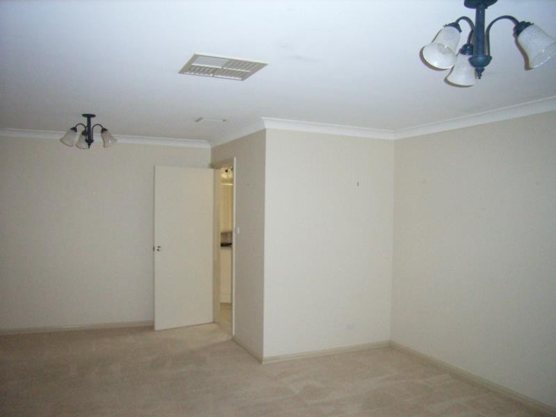 66 McKeown Street, Estella NSW 2650