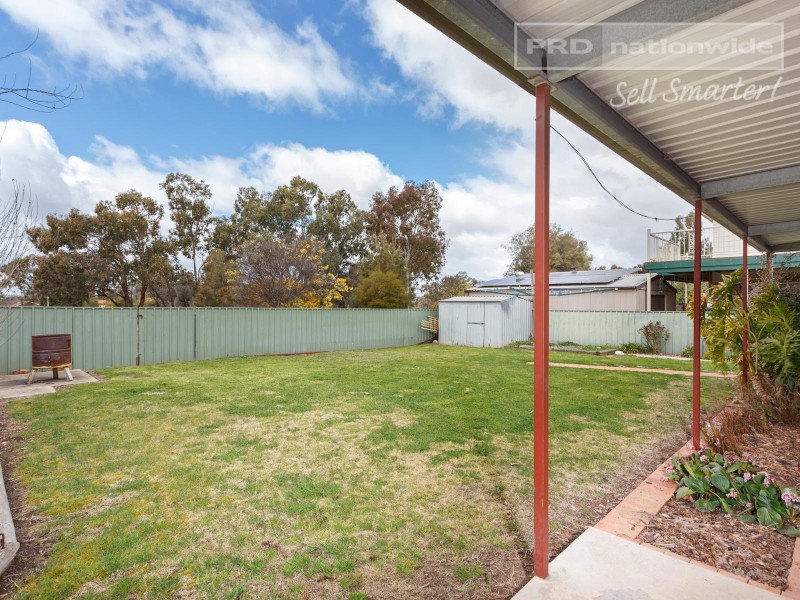 39 Pugsley Avenue, Estella NSW 2650